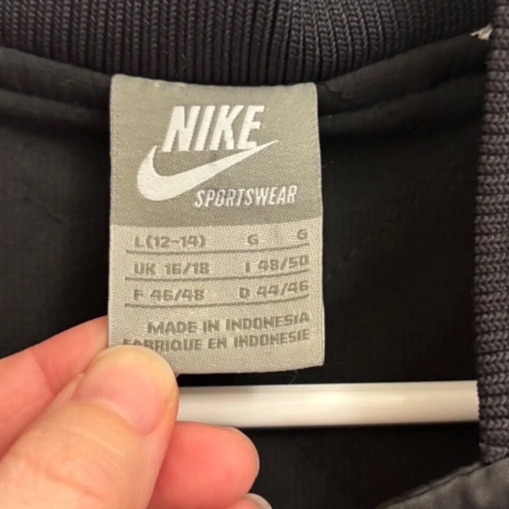 Nike X Grotesk The Pipe Dream Team Jacket Women's S/ Girl's L Varsity New York‎